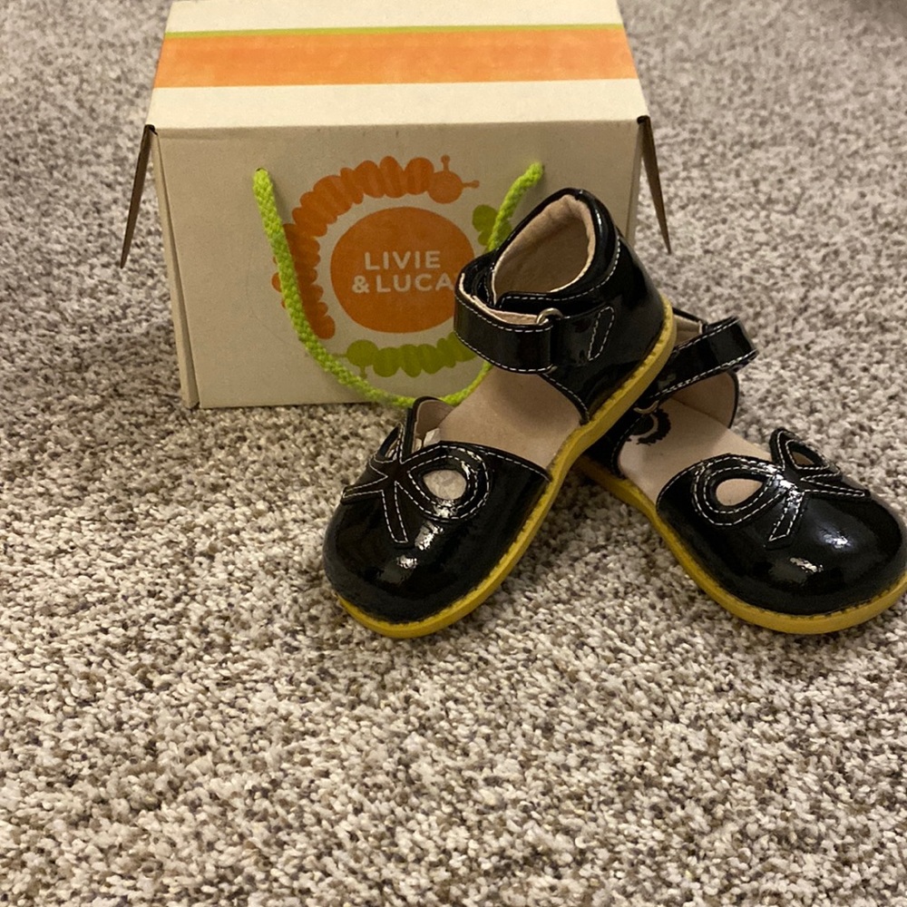 Perfect black shoes